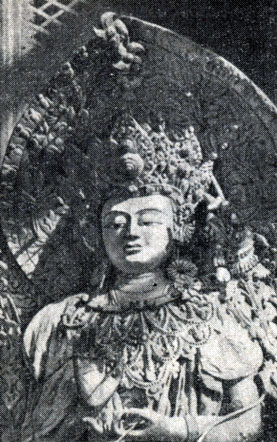 Грядущий будда Майтрея. Верхняя часть монументальной скульпторы. Дерево, позолота. Тибет, XVII-XVIII вв.