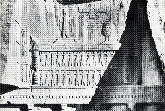 Гробница ахеменидского царя Артаксеркса I (Накши-Рустам)