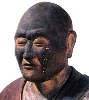 Деталь статуи монаха Гандзина VIII в.
