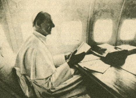 Павел VI облетал полмира