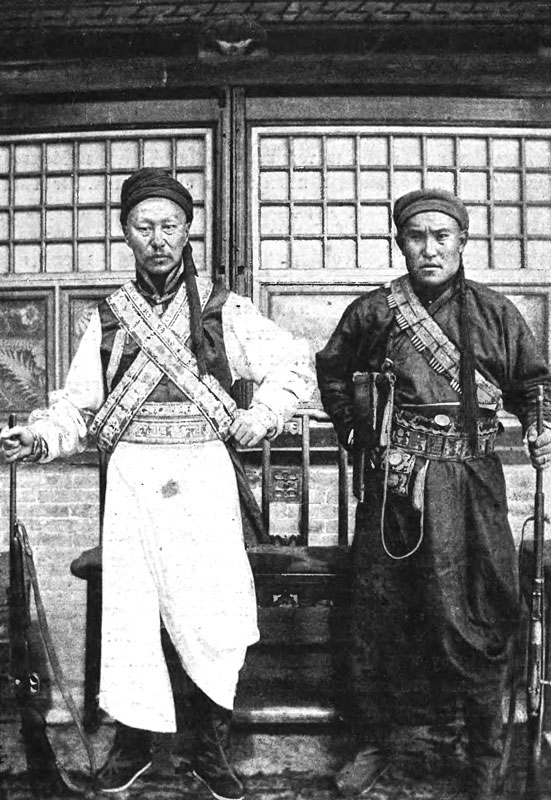 Тох-тохо-первый, поднявший оружие за независимость Монголии