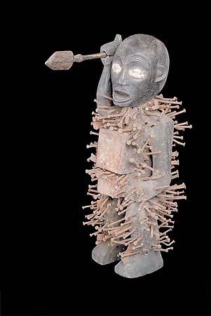 Африканский идол. Фото Э. Новарро