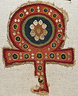 Вставка завесы в виде креста анх. Египет, V-VI вв. Лен, шерсть, гобелен, летящая игла