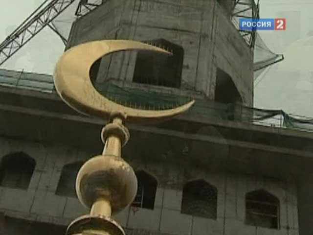 Московскую соборную мечеть развернут к Мекке