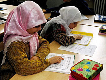 Мусульманские дети в дюссельдорфской школе. Фото ©AFP