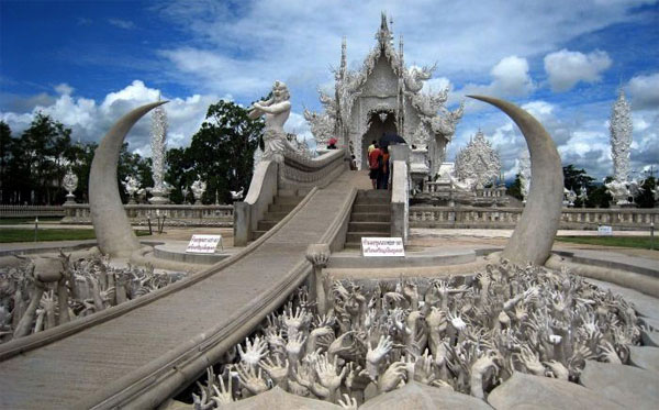 Храм Ват Ронг Кхун, Чианг Рай, Таиланд