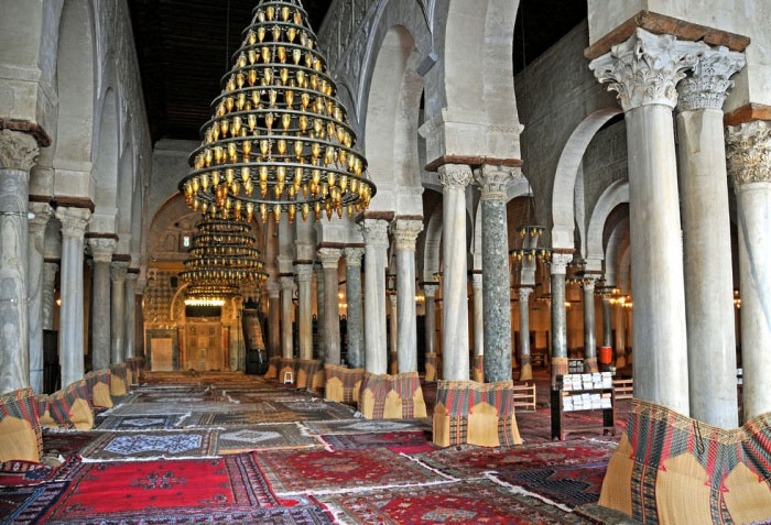 По народному поверью, 7 поездок в эту мечеть стоили одного посещения Мекки