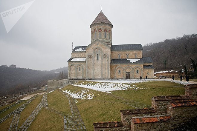 Храм Святой Нино, находящийся в процессе строительства, на территории Бодбийского монастыря