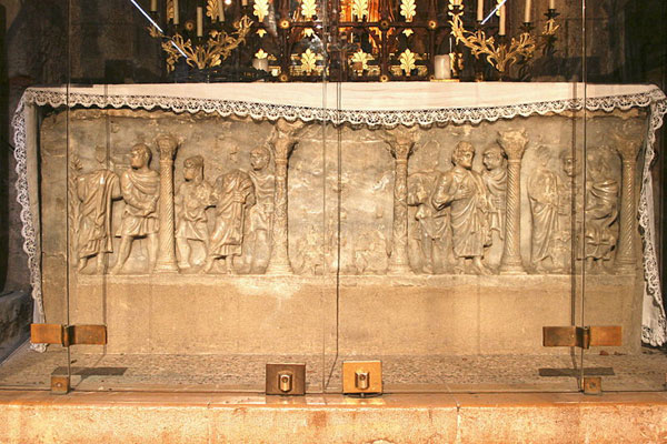 Саркофаг Марии Магдалины в Сент-Максимин-да-Сент-Бом