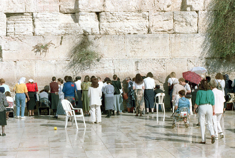 У стены плача в Иерусалиме